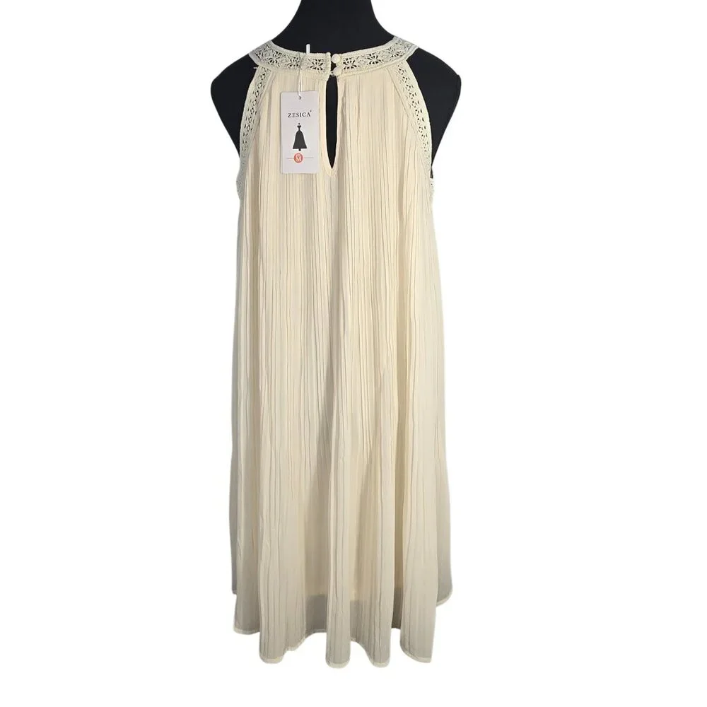 NWT | Zesica Pleated Crochet Halter Dress | Cream White | Medium - Picture 4 of 7